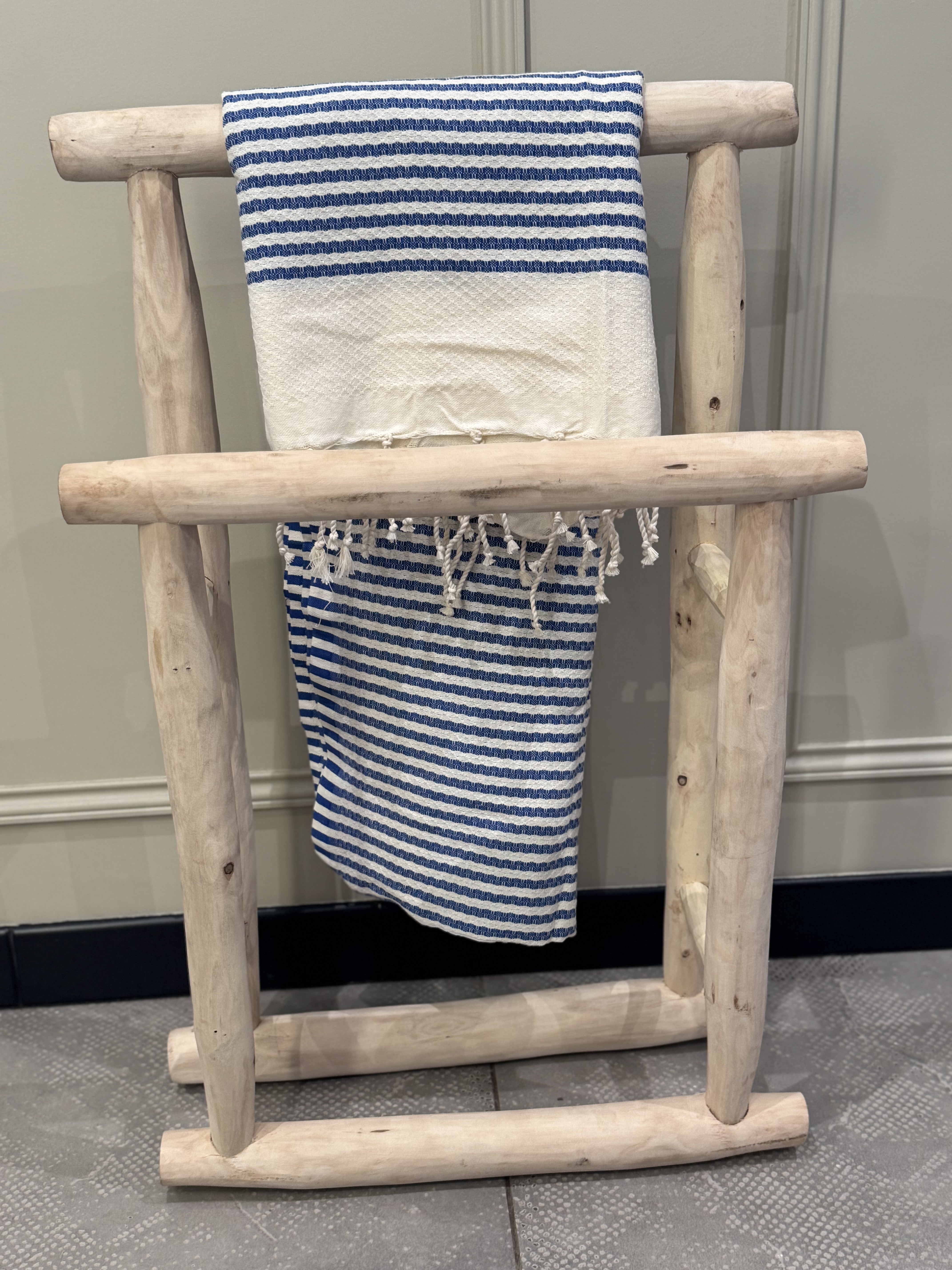 Porte serviette en bois d'eucalyptus