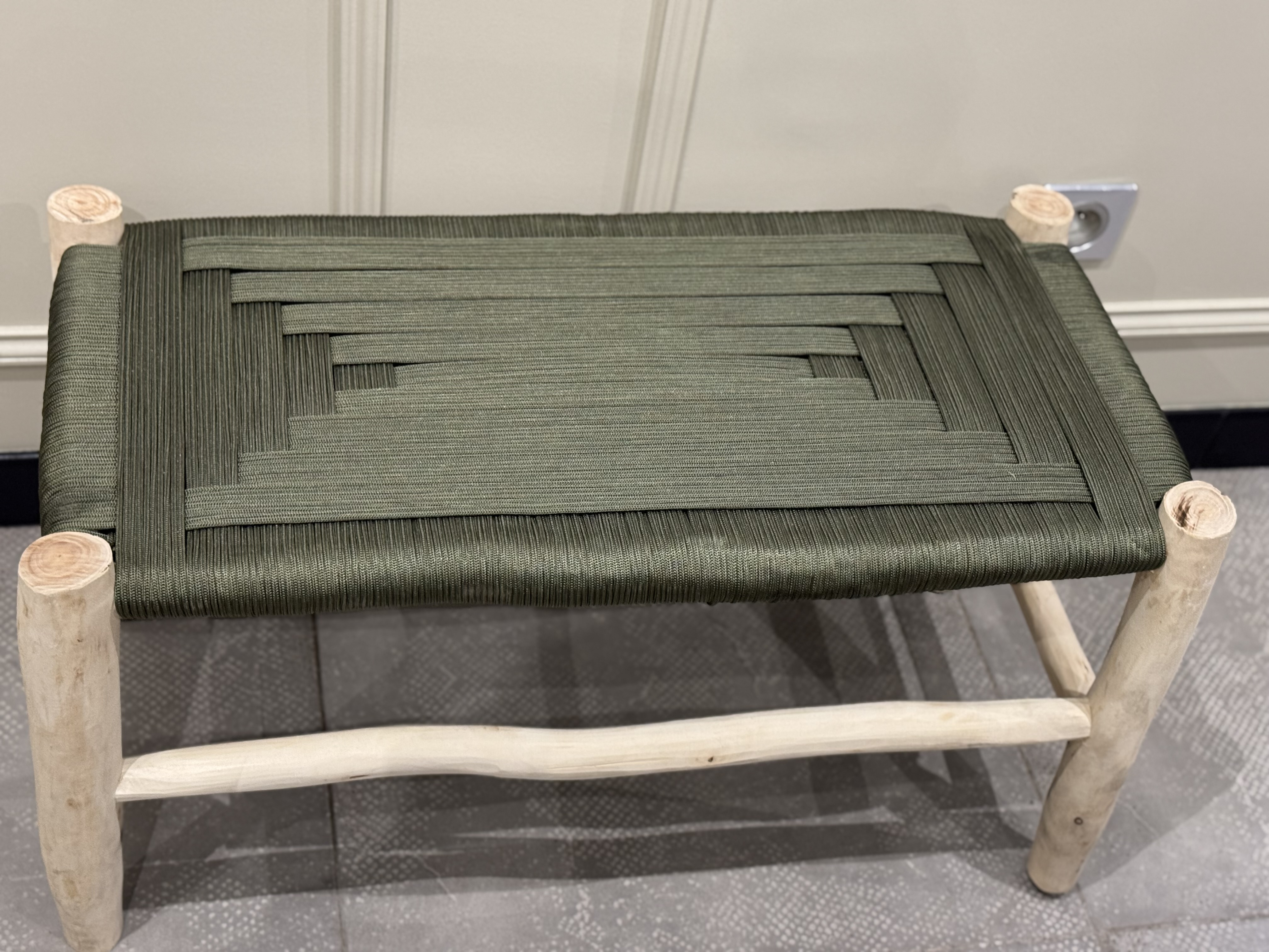 Banc tressé kaki