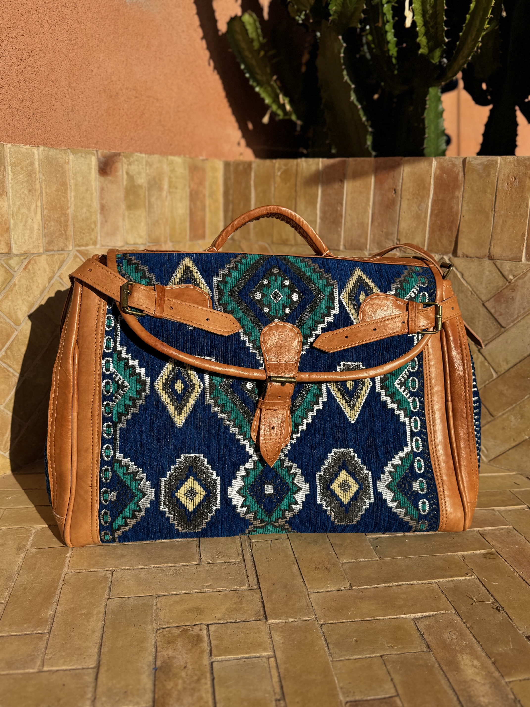 Sac Week-end en kilim berbère et cuir bleu