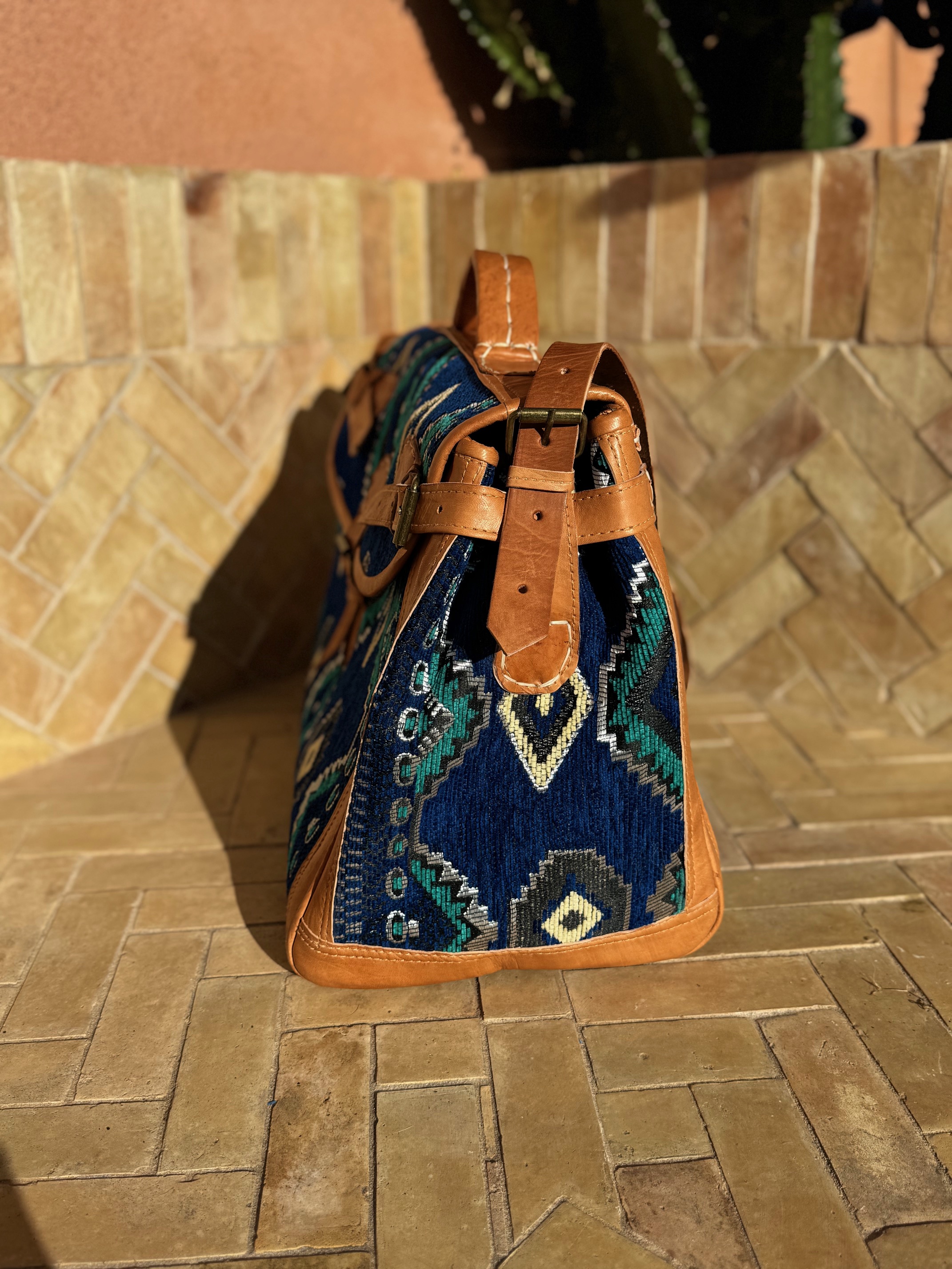 Sac Week-end en kilim berbère et cuir bleu