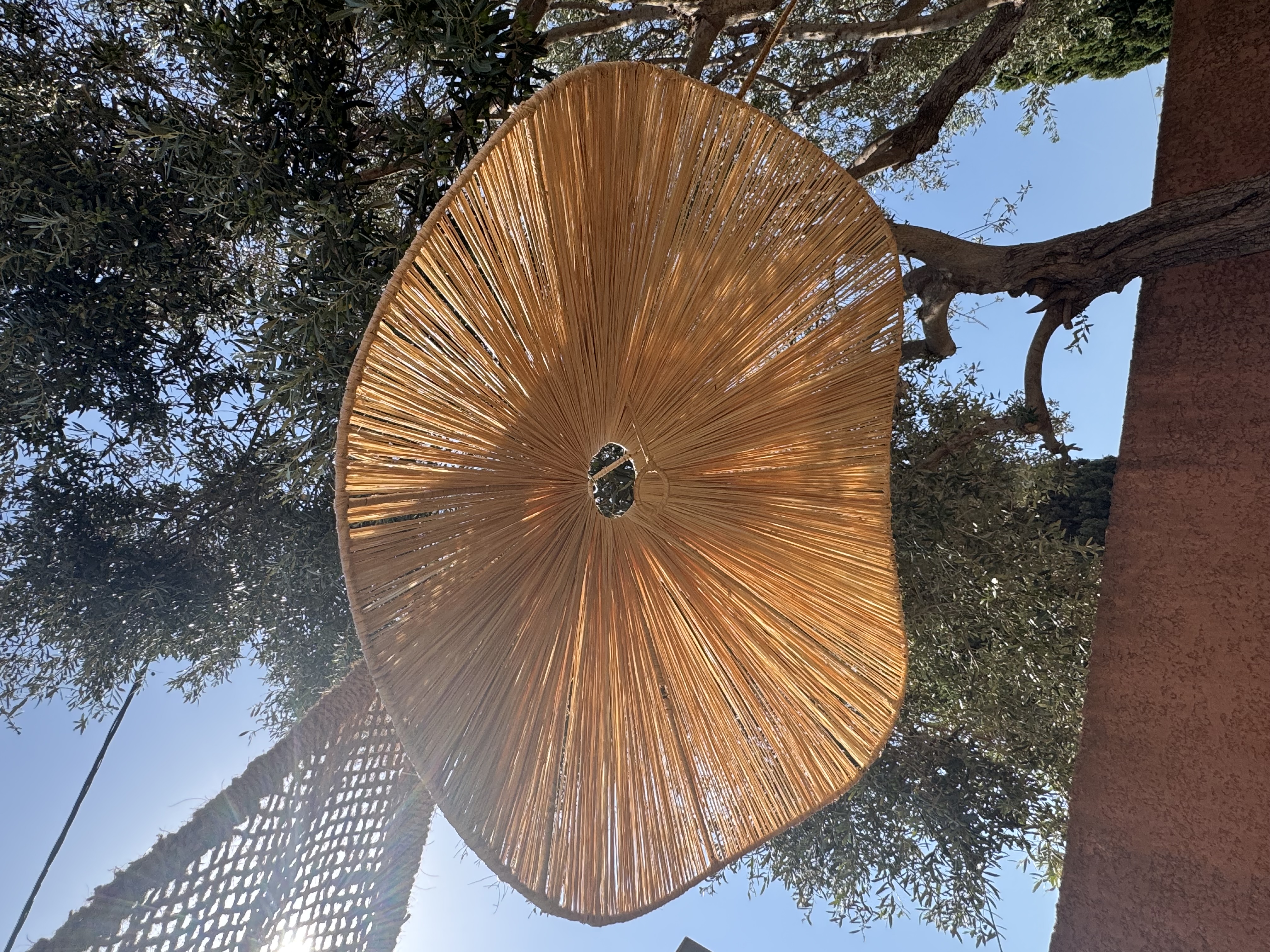 Suspension Vaguelette en raphia