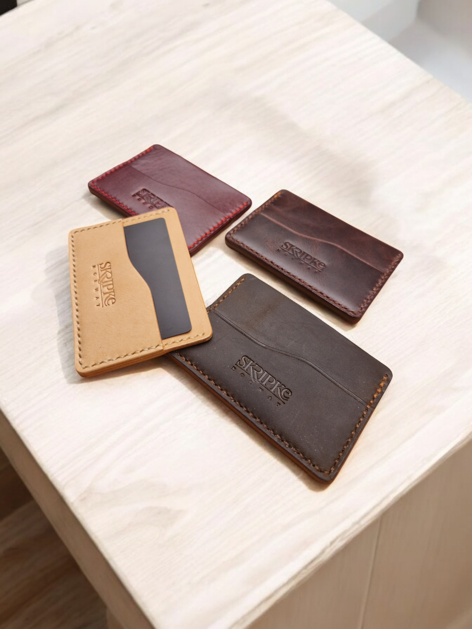 Card Holder  "Wave"