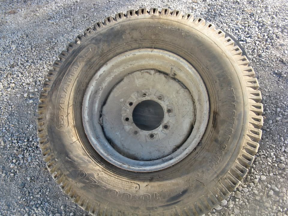 10x20 tire on 8 bolt implement rim