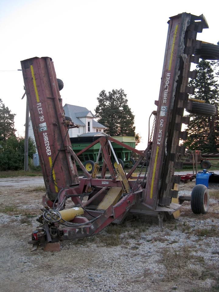 M-C flex 30 stock shedder, rear hitch for v rake