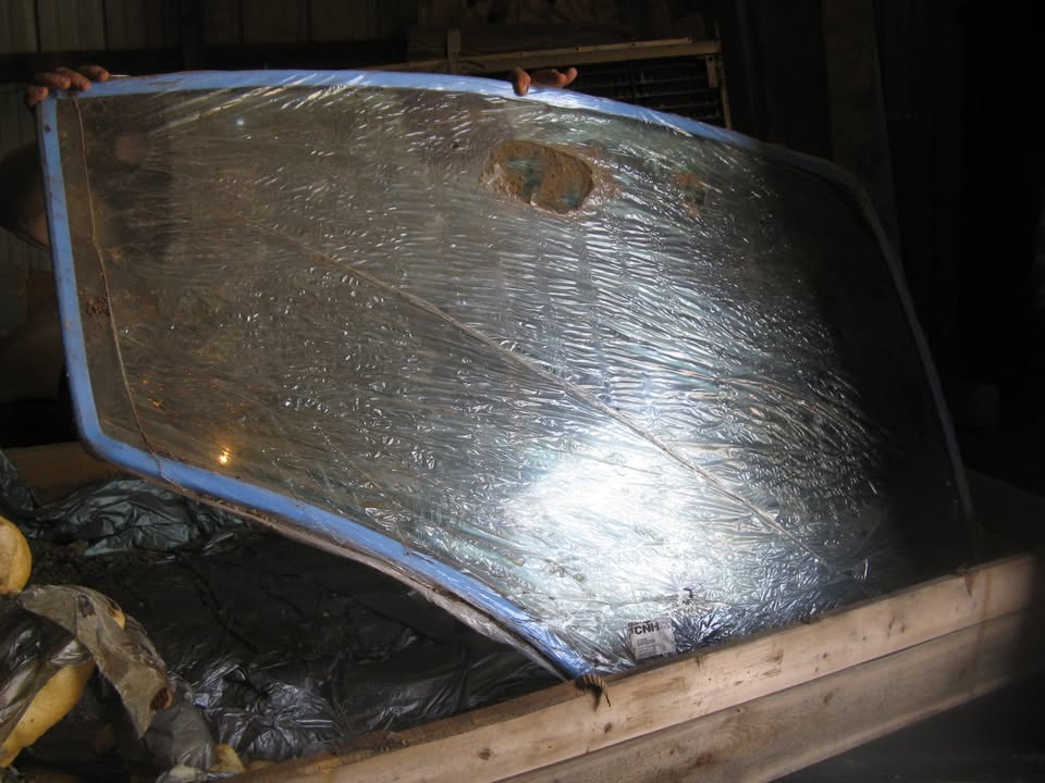 new Case IH/ New Holland glass door 87778862
