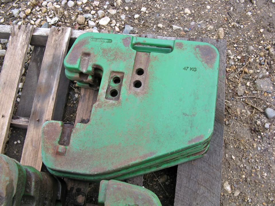  4 John Deere suitcase weights