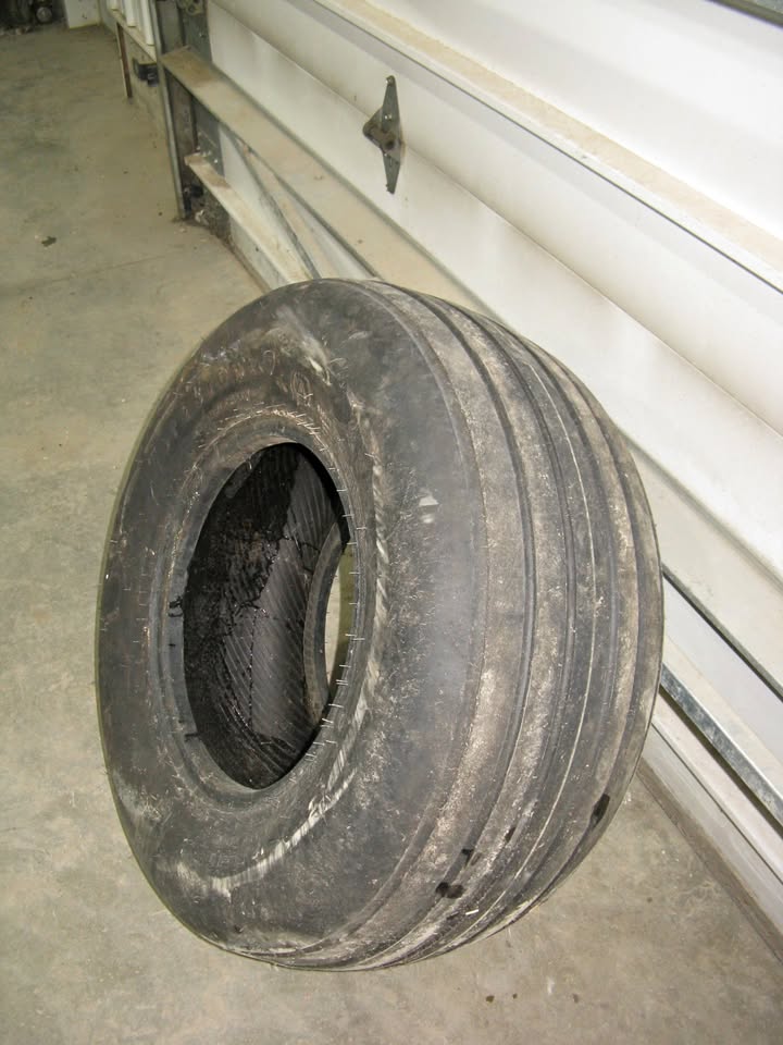  Firestone 12.5L15 18 ply imp. tire
