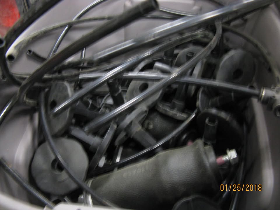NEW 16 air bags/ hoses off of a John Deere 1795 planter