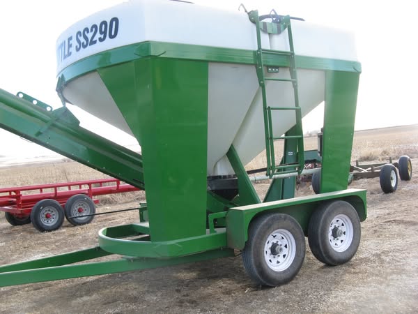 Norwood Seed Shuttle SS290 seed tender, remote control, like new