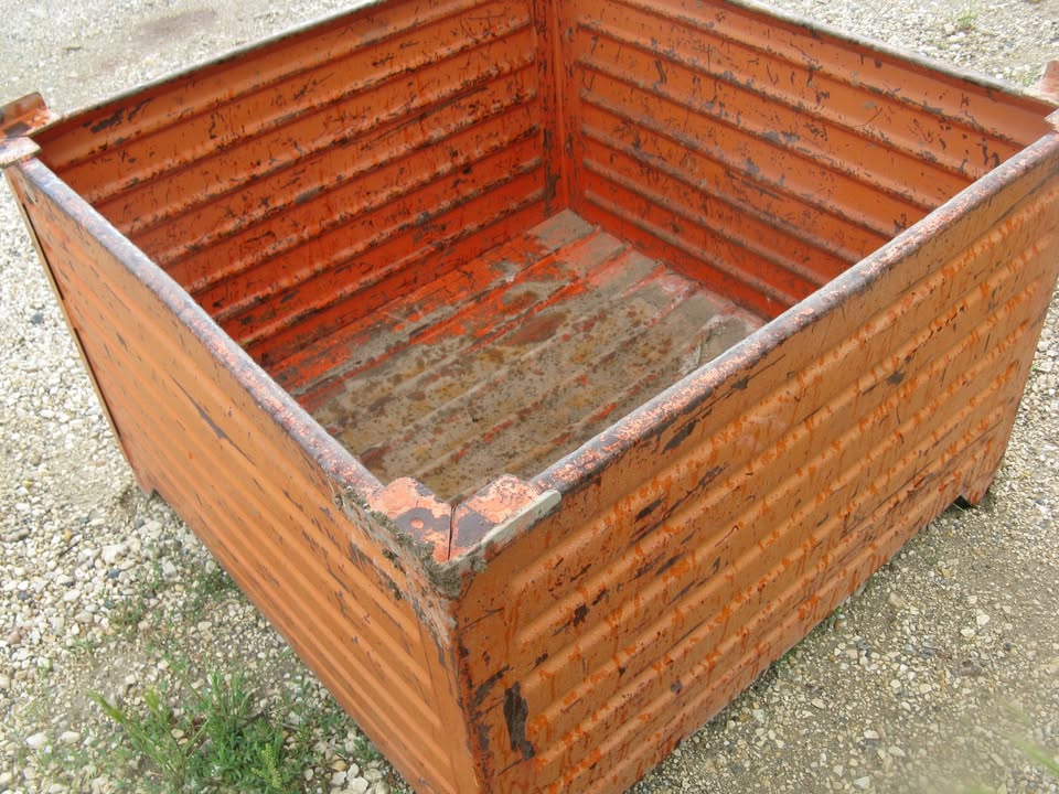 stackable steel storge container 4000#