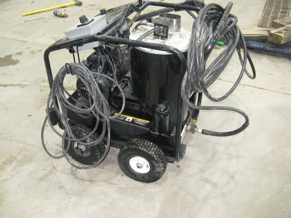 Mi-T-M hot water pressure washer