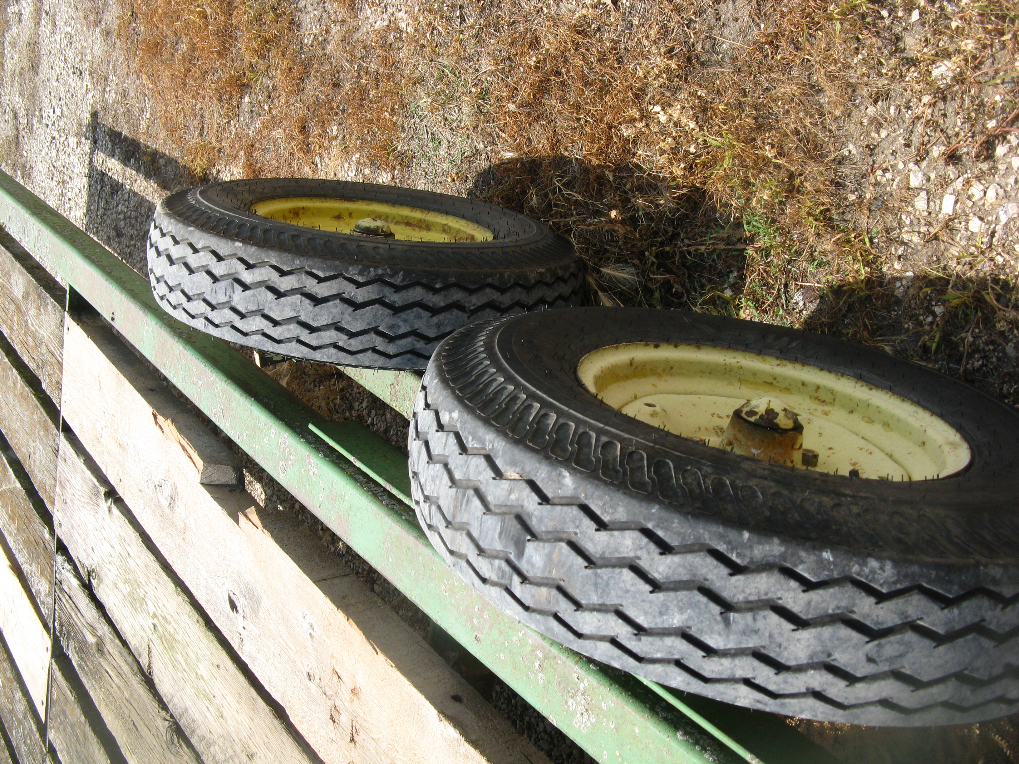 John Deere implement trailer