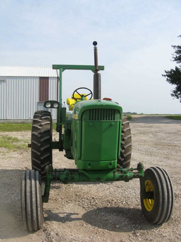 1969 John Deere 3020 diesel tractor