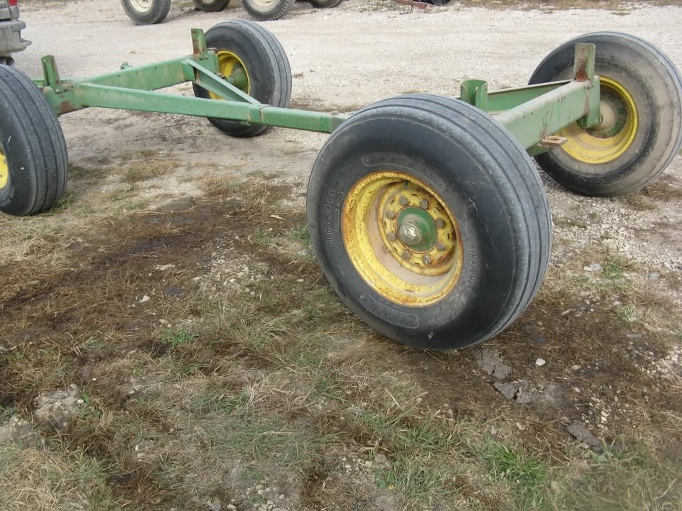 John Deere 1075 running gear