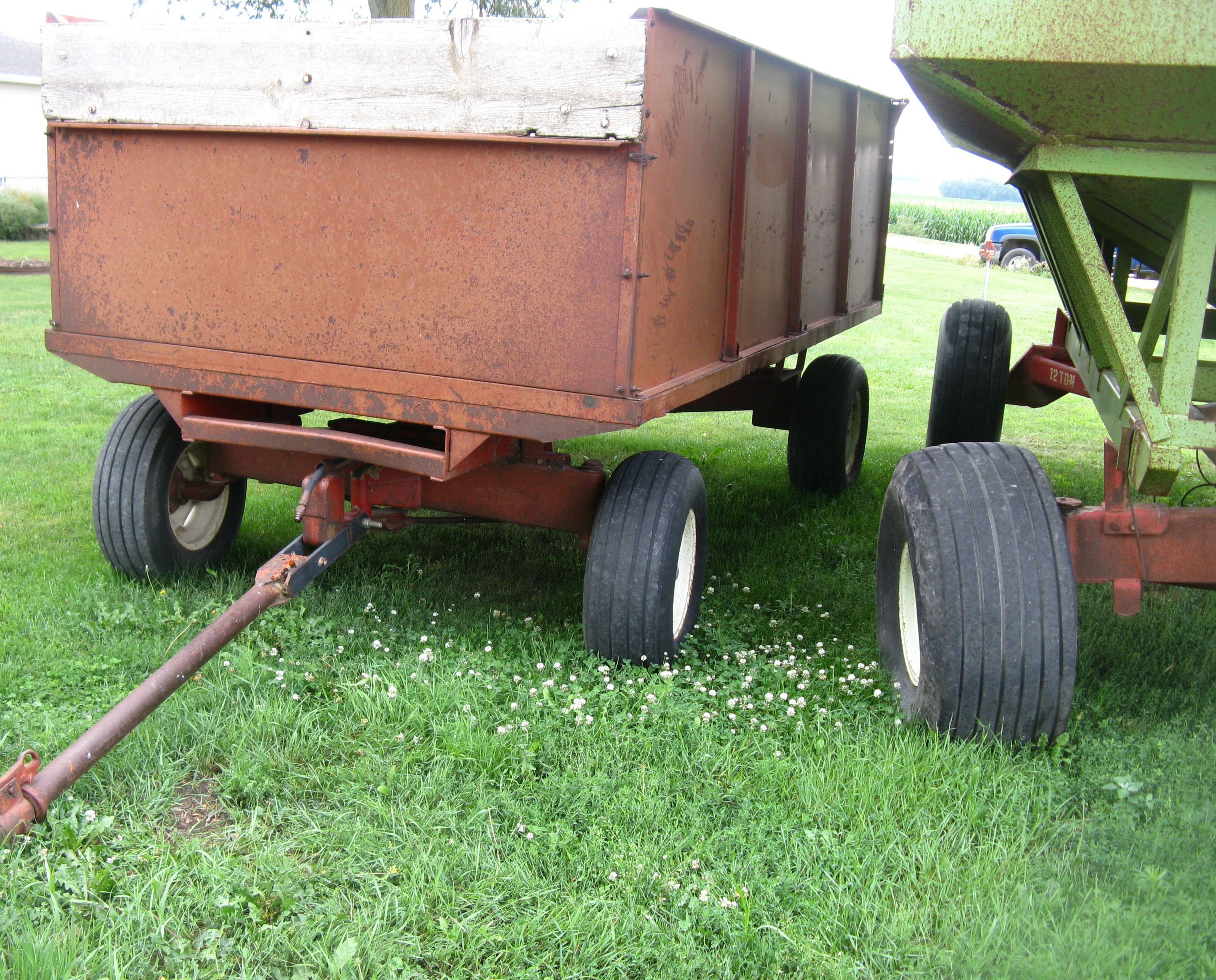 Stanhoist 7'x12' barge wagon