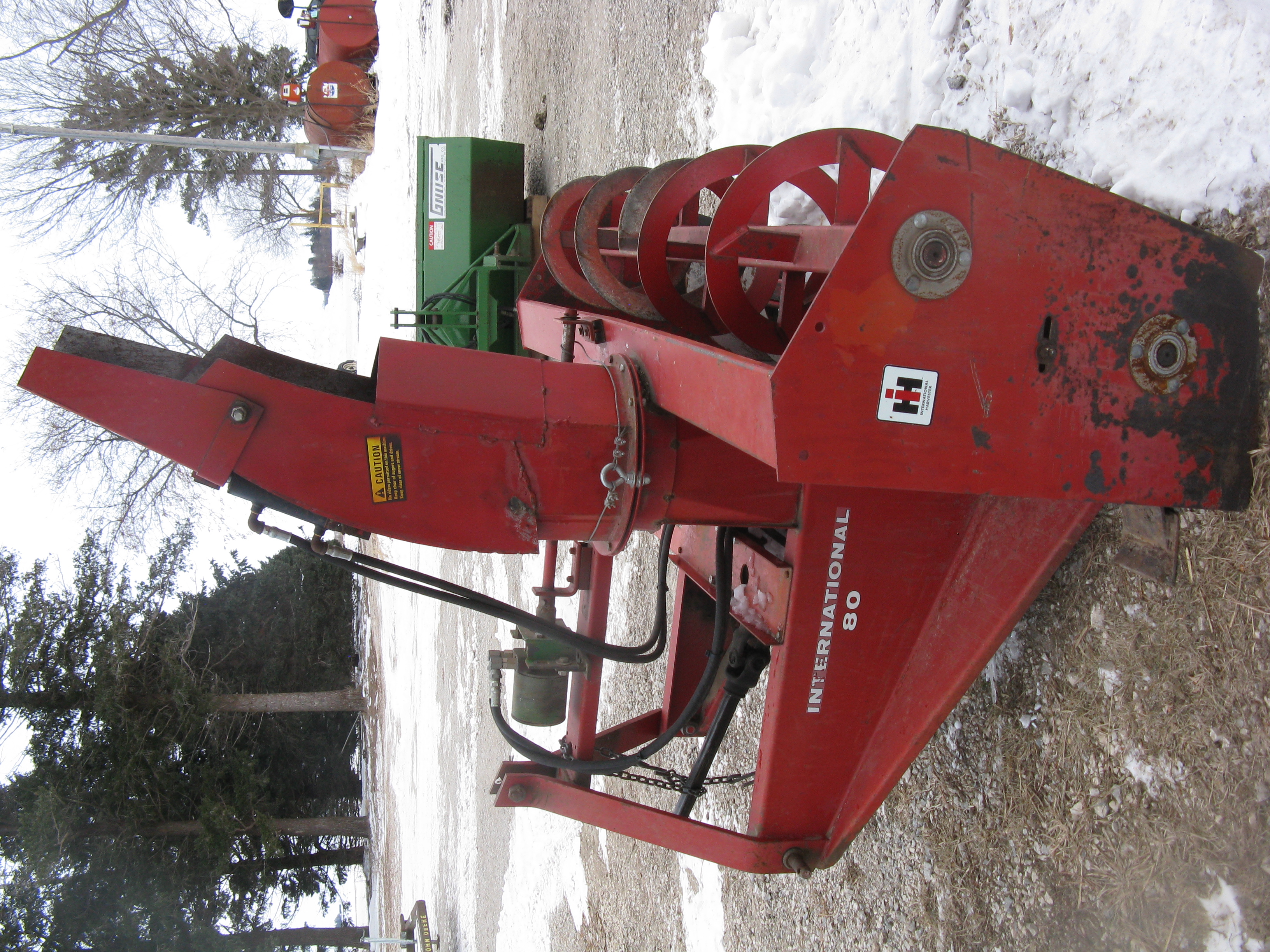 IH 80 snow blower 