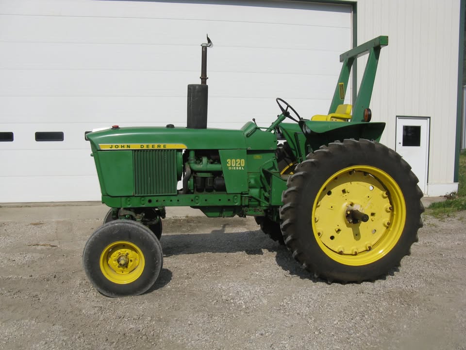 1969 John Deere 3020 diesel tractor