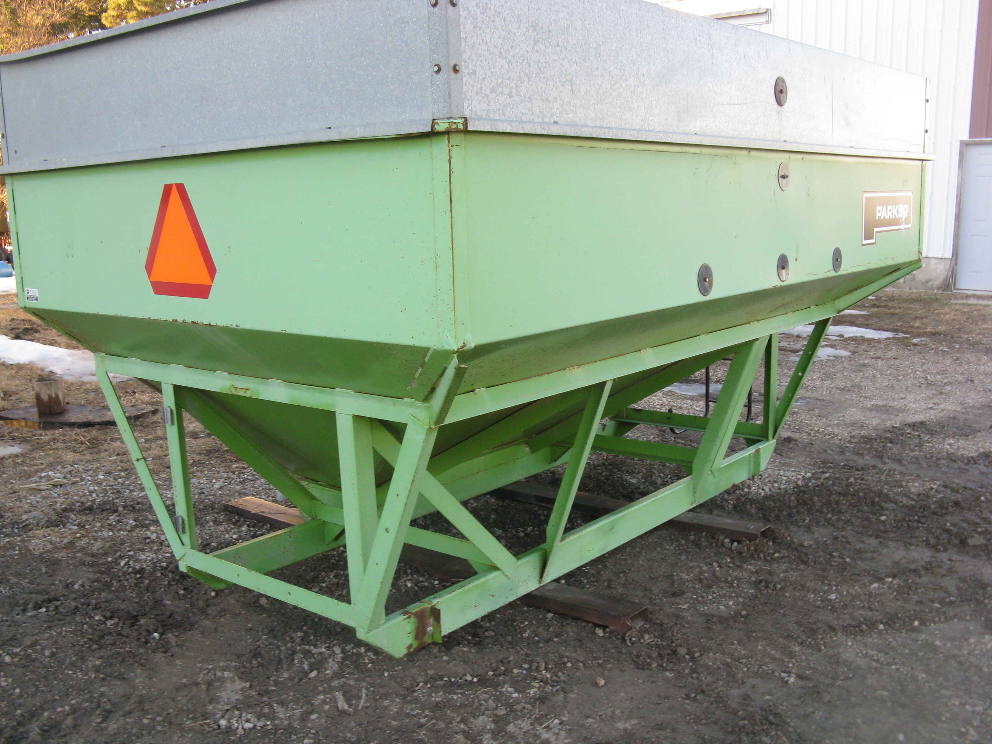 Parker 2600 gravity box 