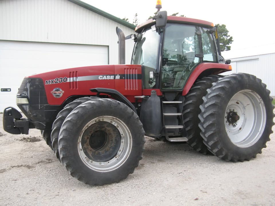 2004 Case IH MX230 tractor