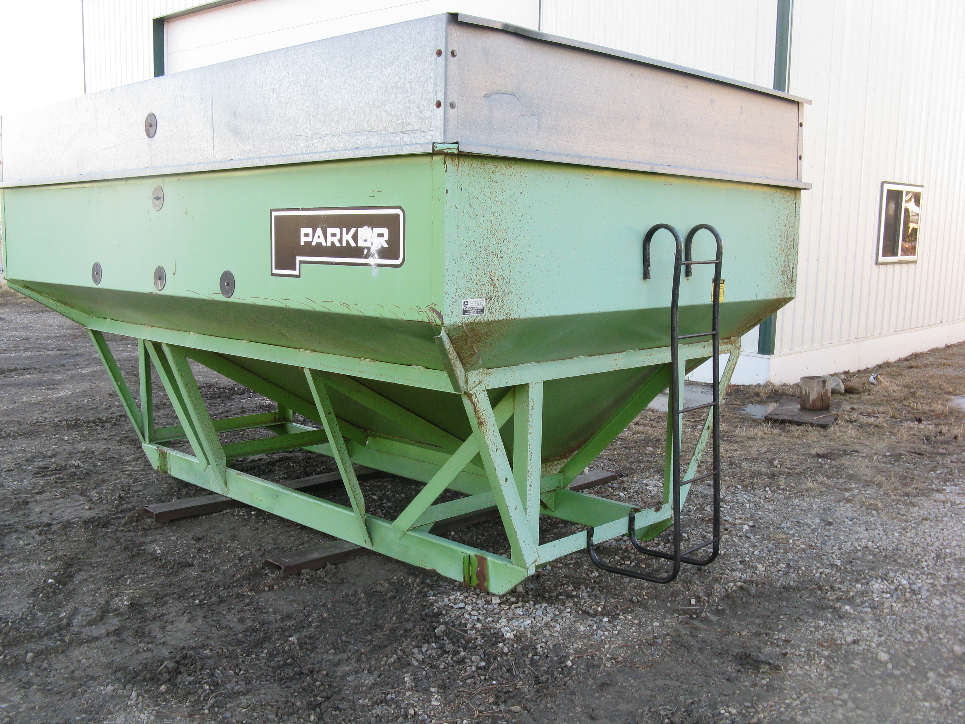 Parker 2600 gravity box 