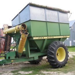 John Deere 1210A grain cart 