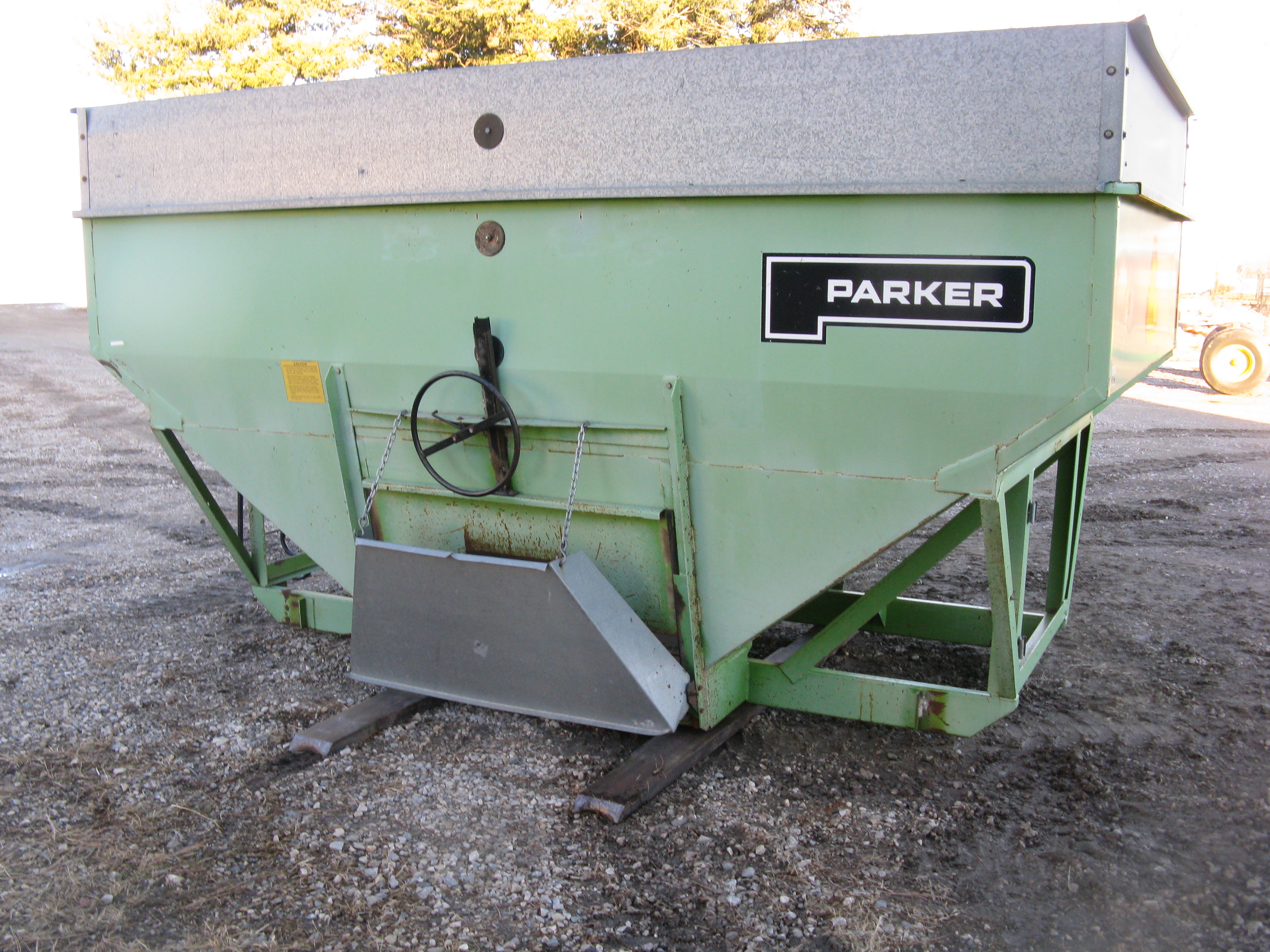 Parker 2600 gravity box 