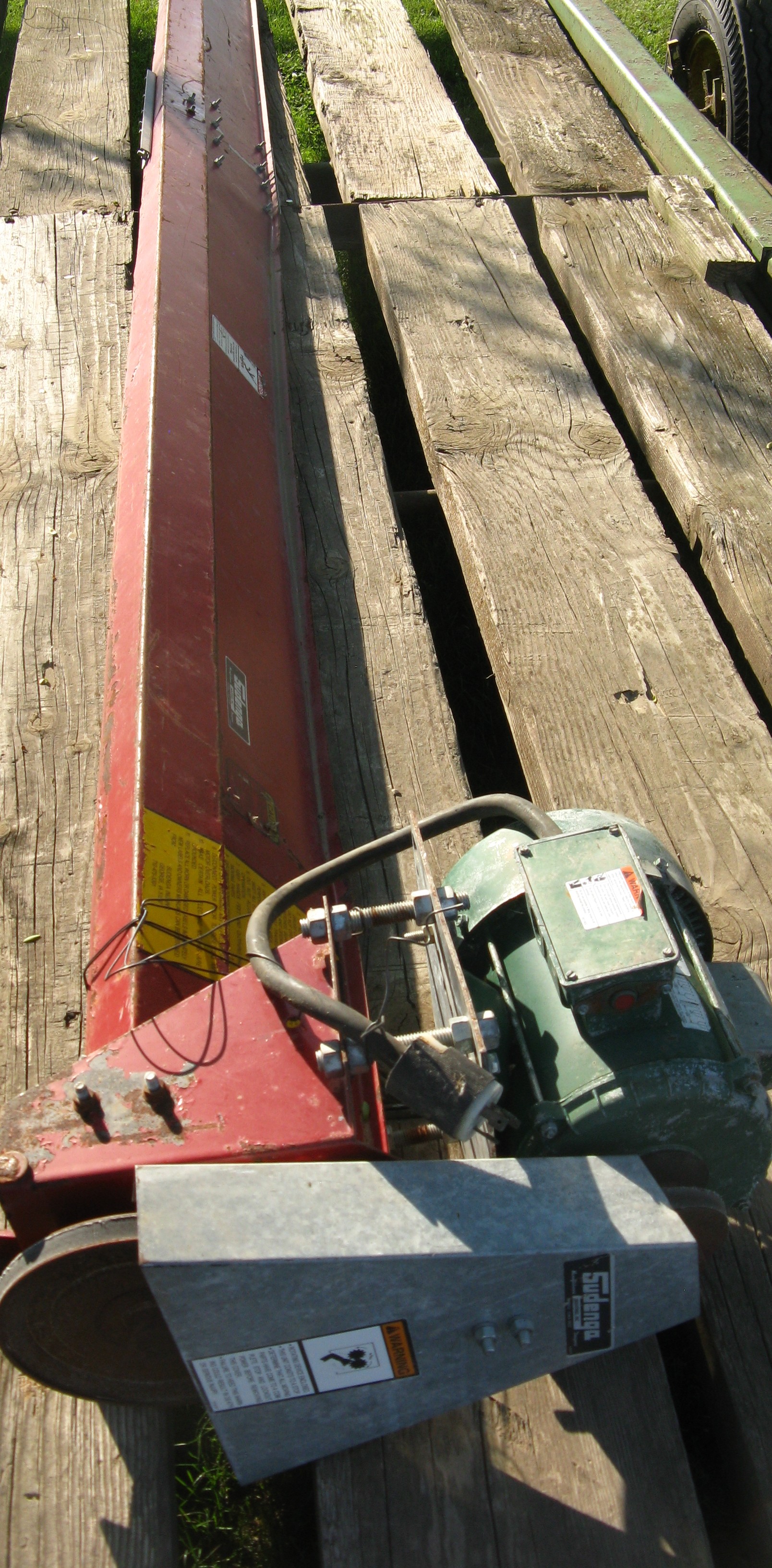 Sudenga sweep auger for 36 foot bin with 8" out auger