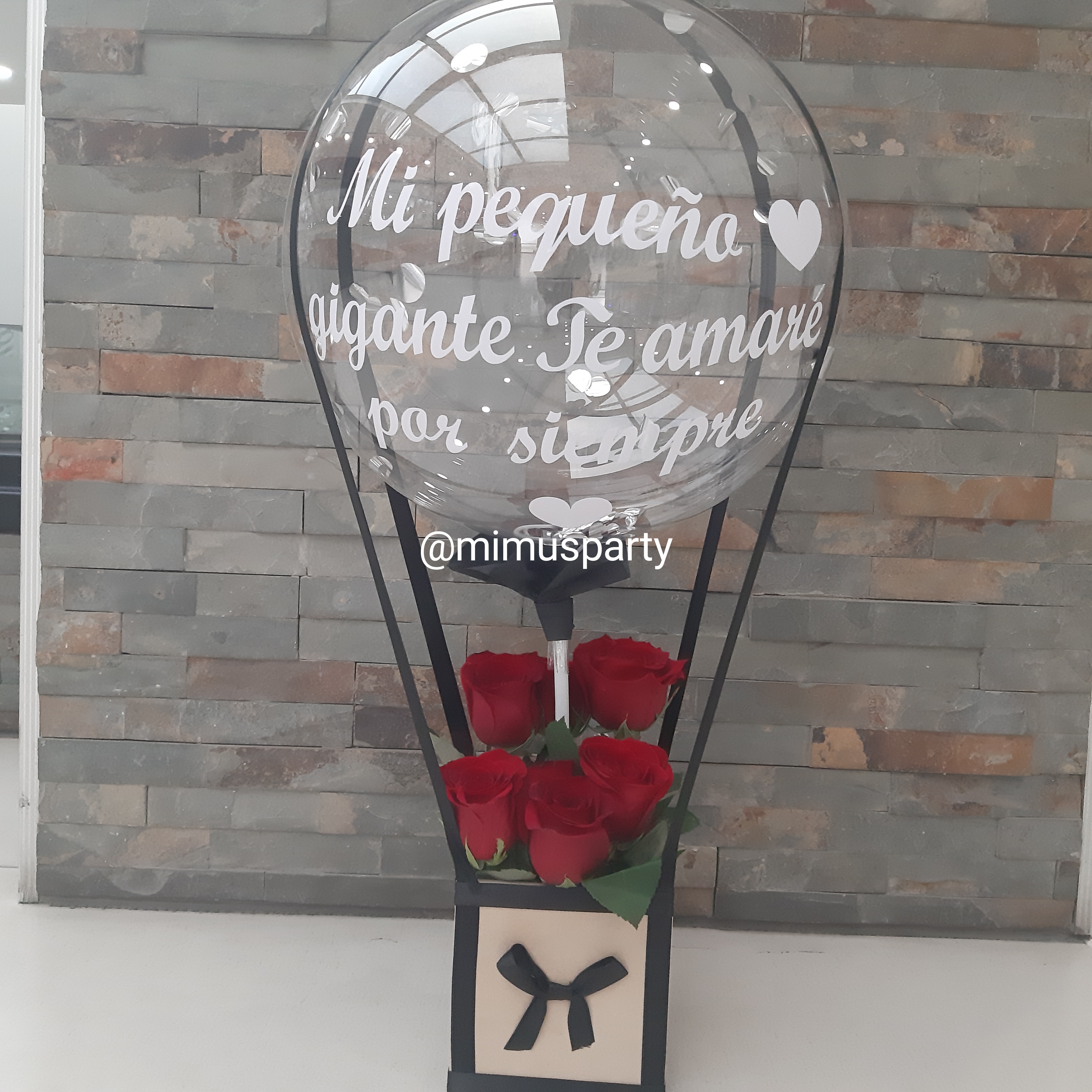 Personalized gift Balloon with Roses. Valentine's Day