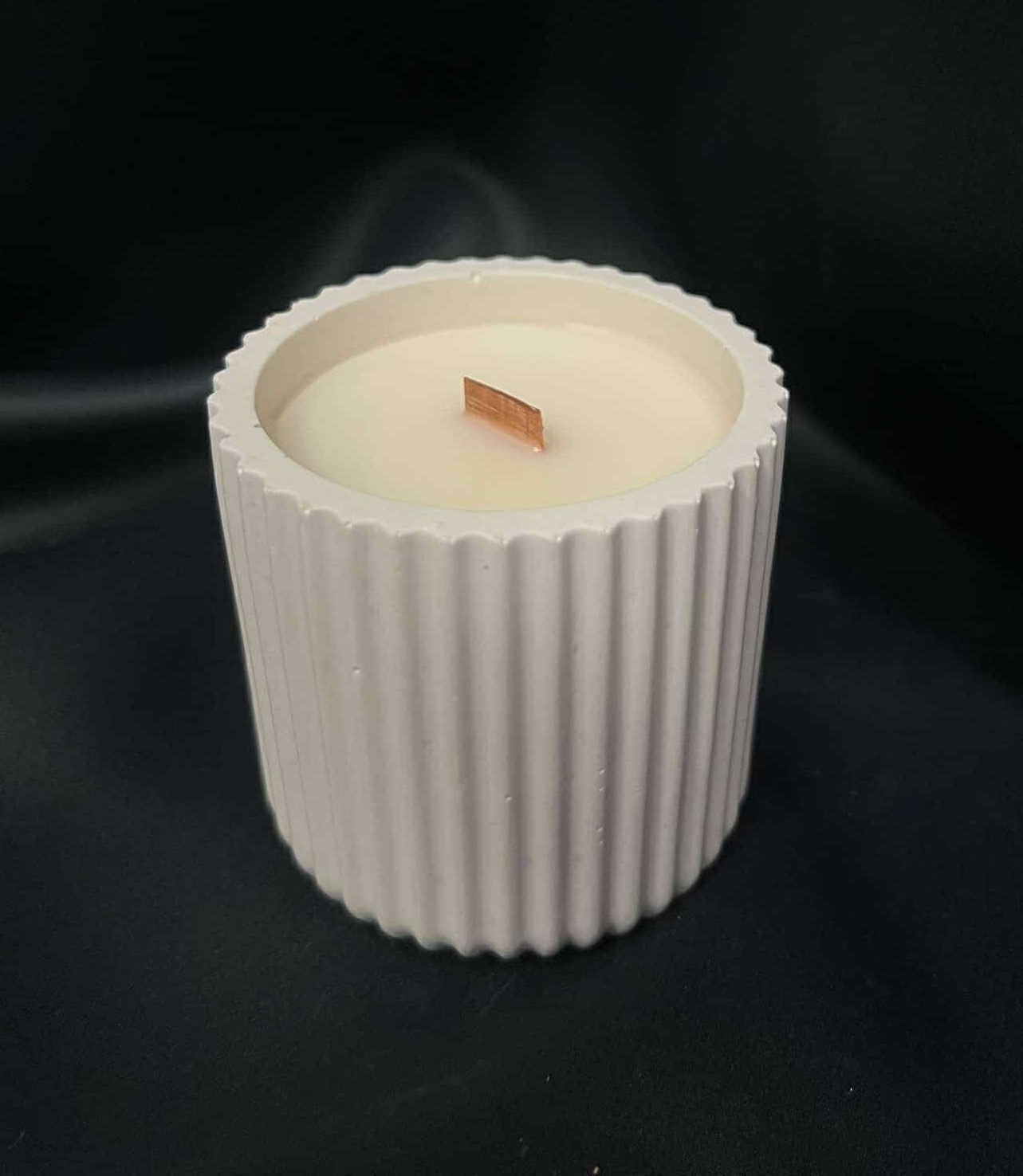 Geurkaars Rond Potje Verticaal Streep Hoog