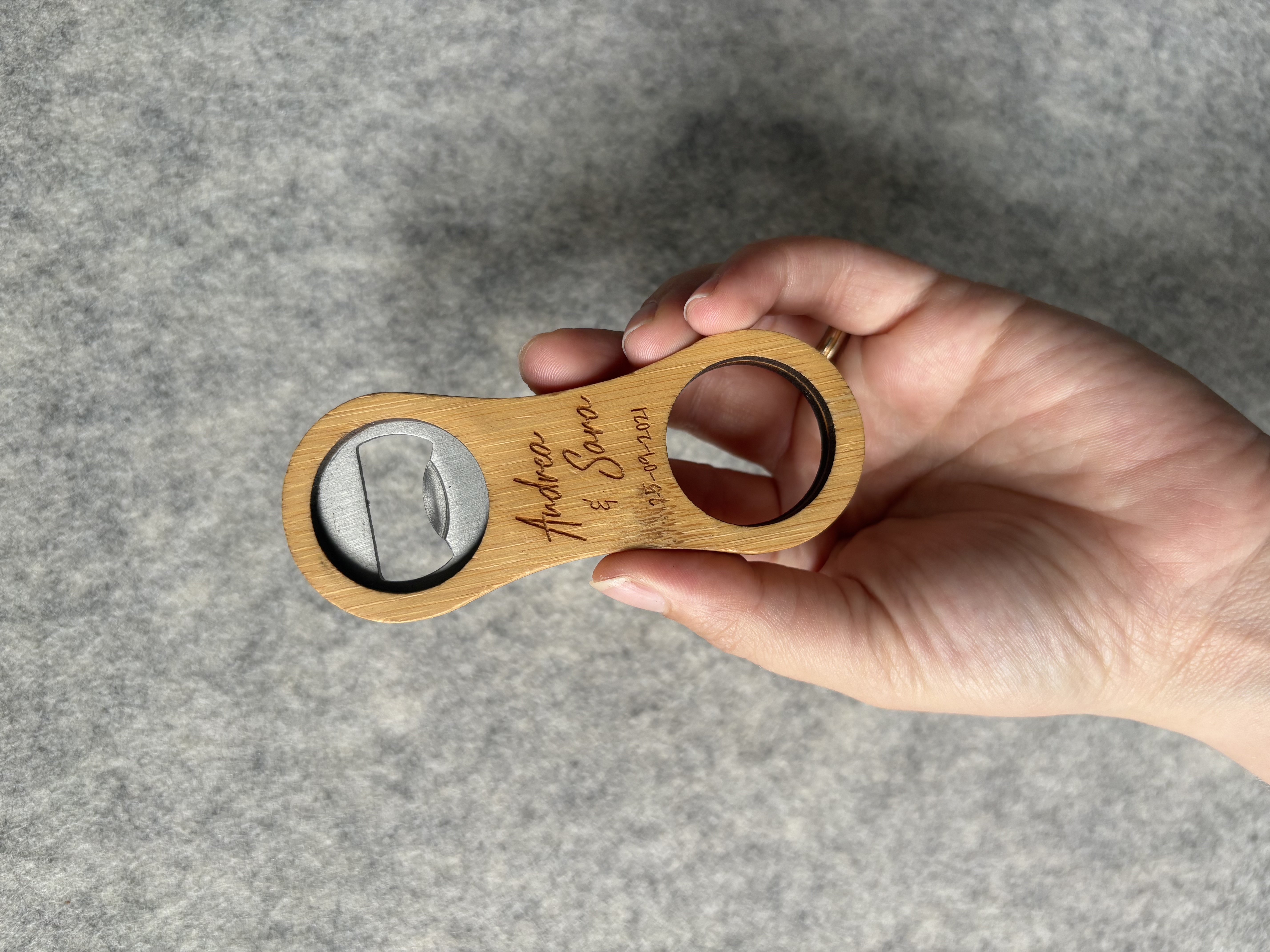 Apribottiglie in bambù