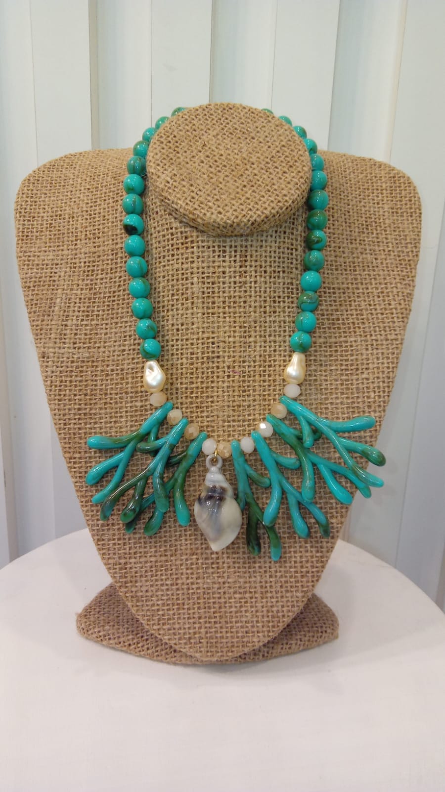 Colar de coral turquesa