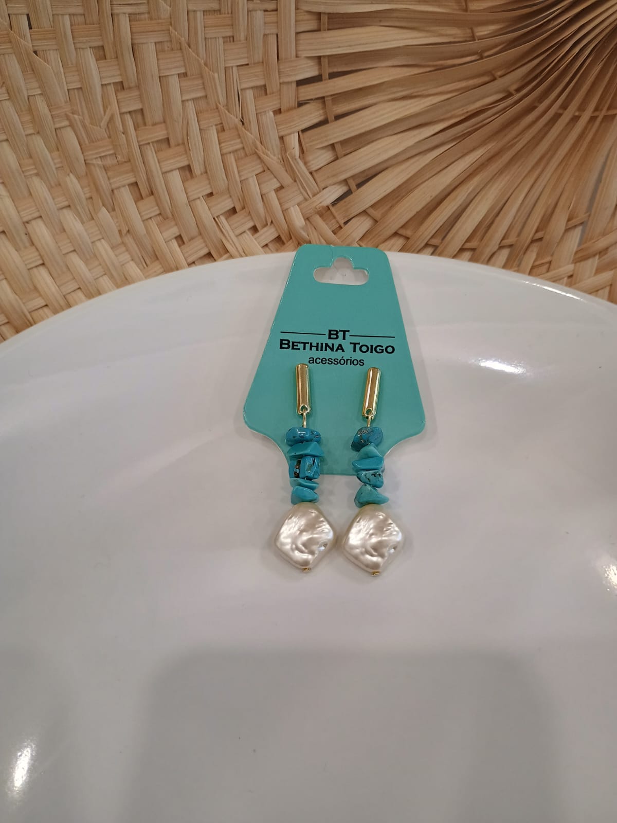 Brinco turquesa com pérola