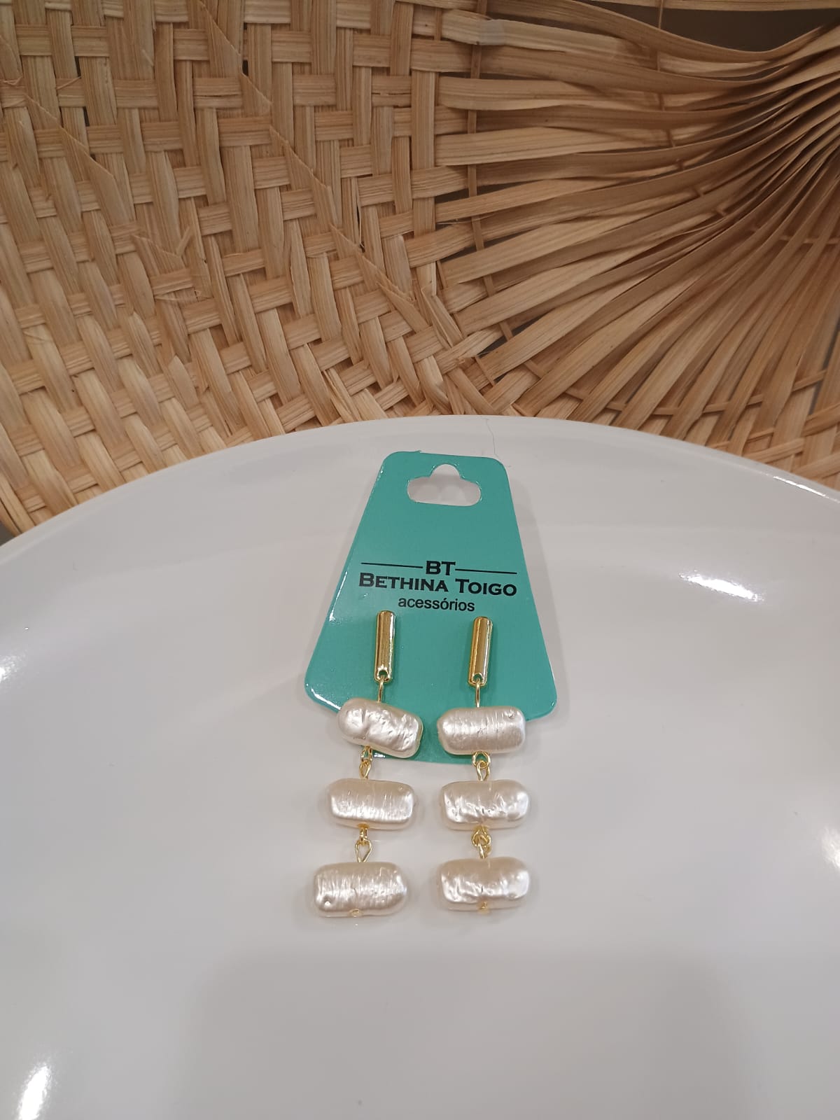 Brinco pérolas quadradas