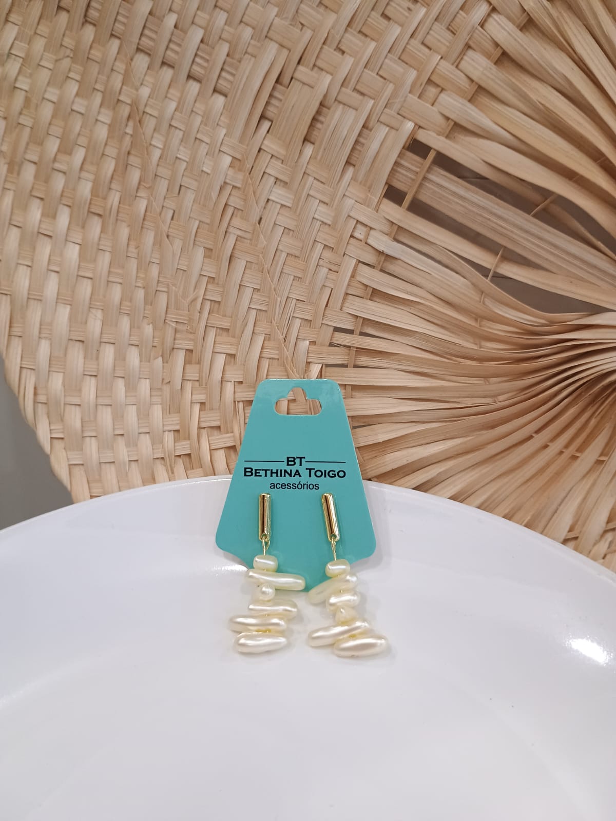 Brinco cascalho pérolas