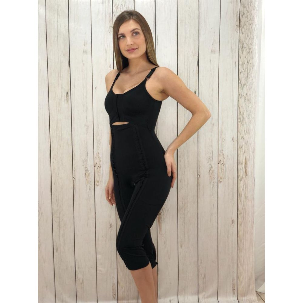 Macacão modelador pós cirurgia plastica subdividido com colchete na perna ref.226 Newform