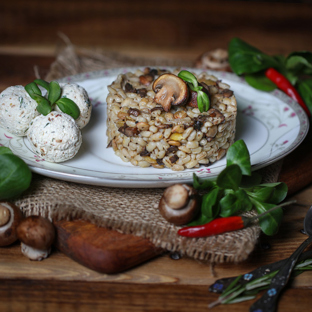 PERLINĖS KRUOPOS su lęšiais ir pievagrybiais, 250 g