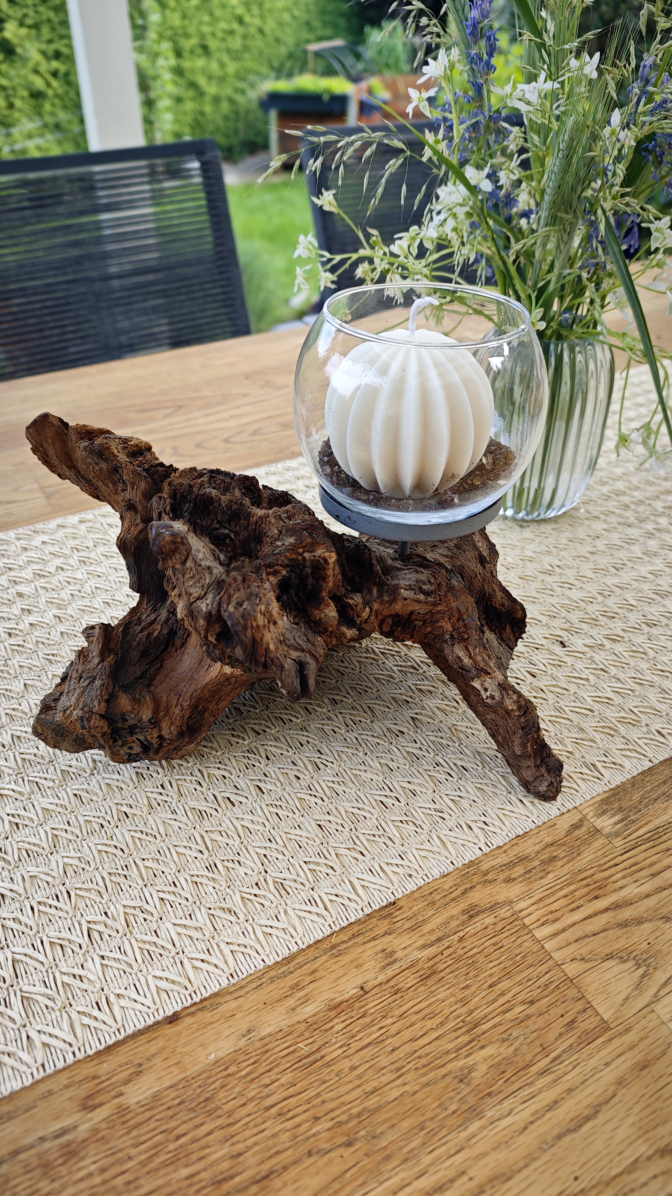 Windlicht aus Wurzelholz 1 Kerzenhalter grau