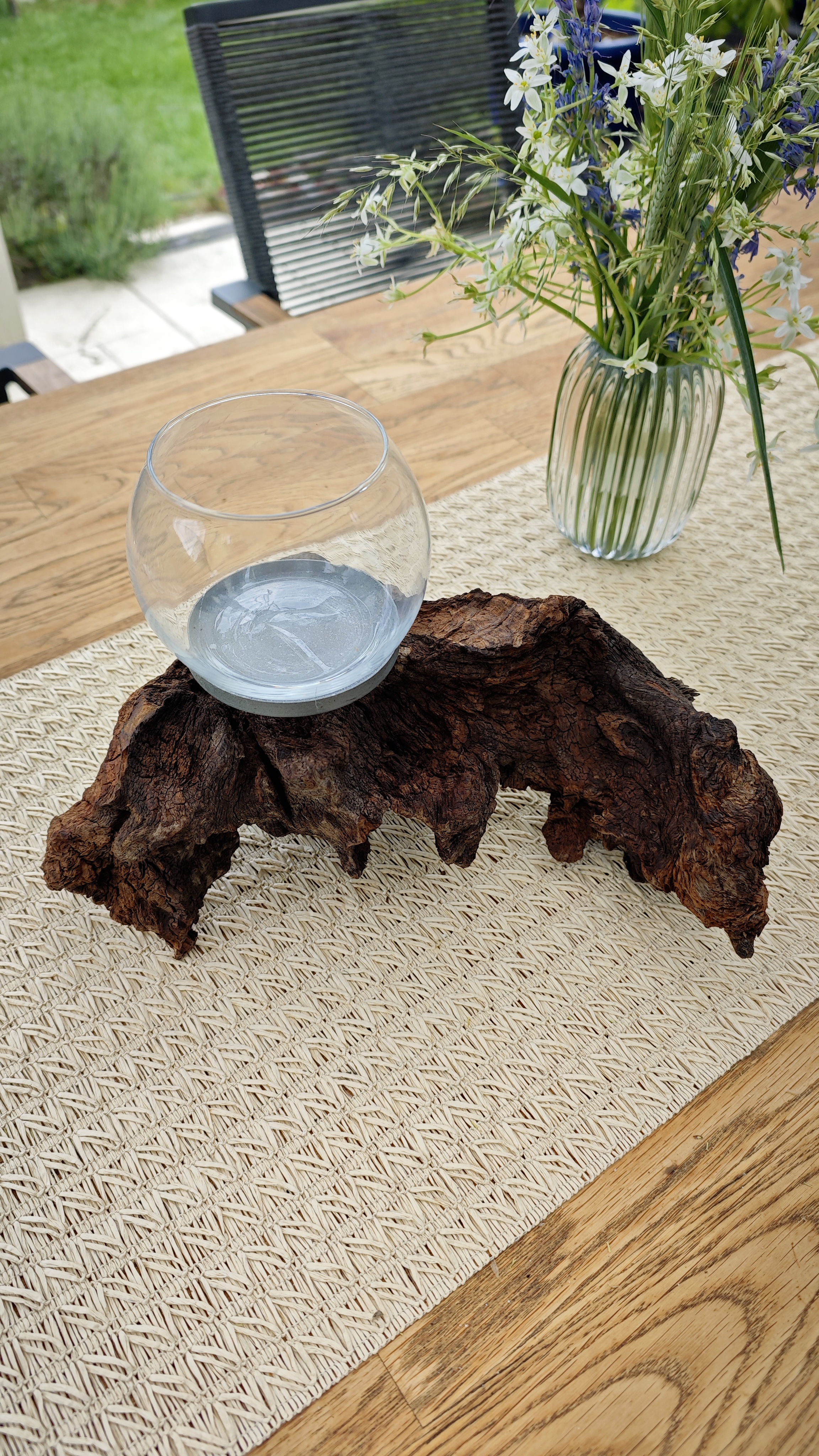 Windlicht aus Wurzelholz 1 Kerzenhalter grau