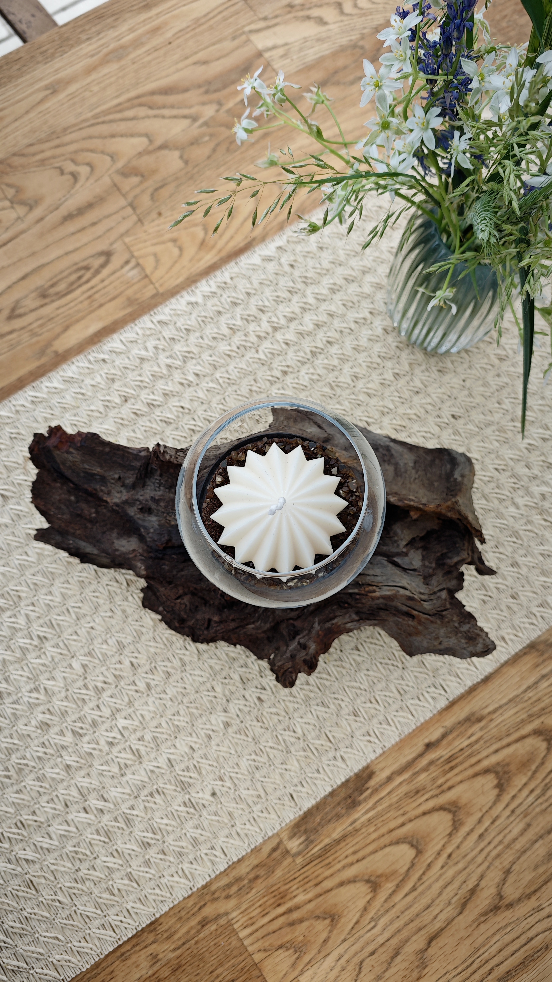 Windlicht aus Wurzelholz 1 Kerzenhalter grau