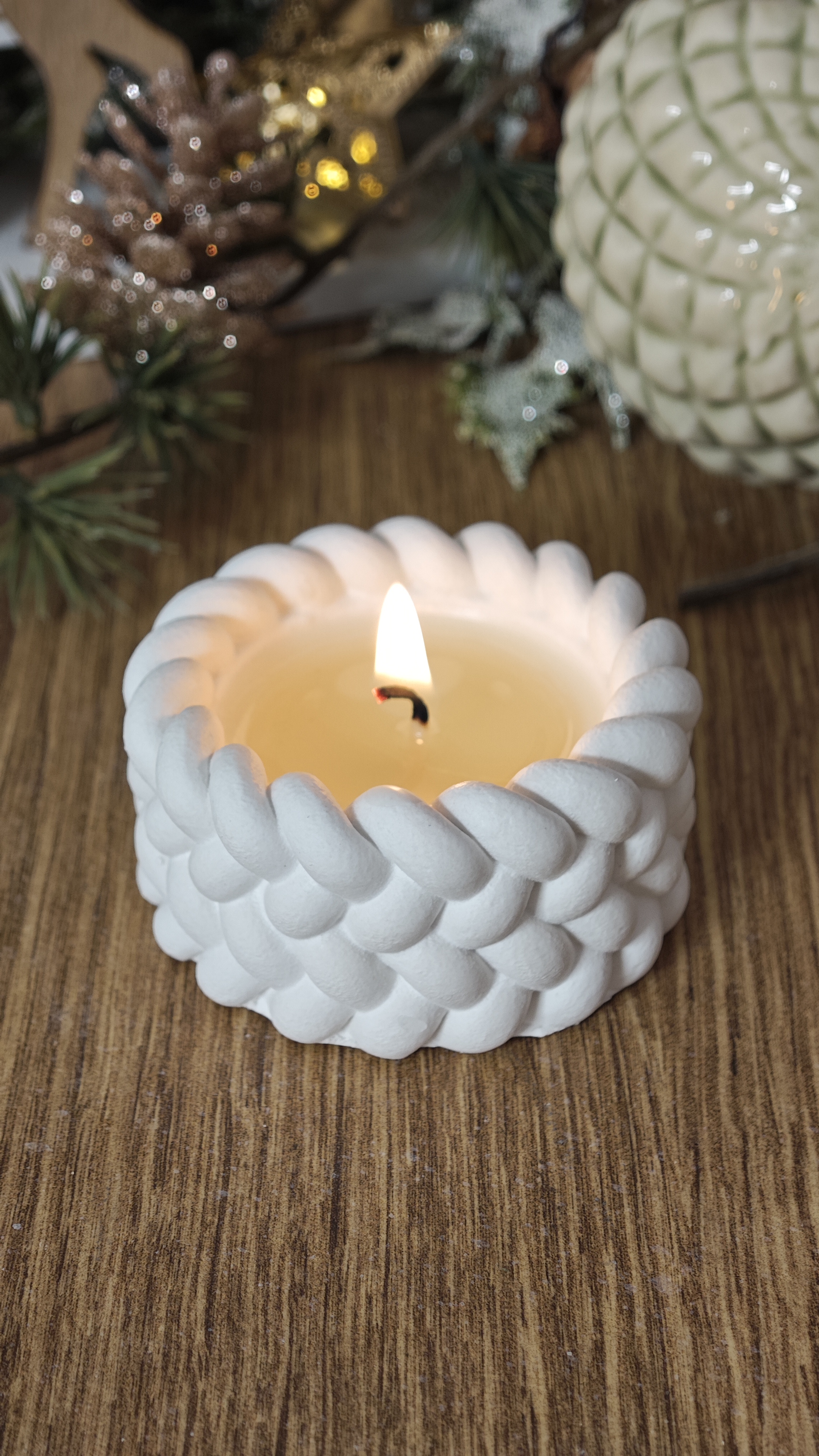 Teelicht in Strickoptik