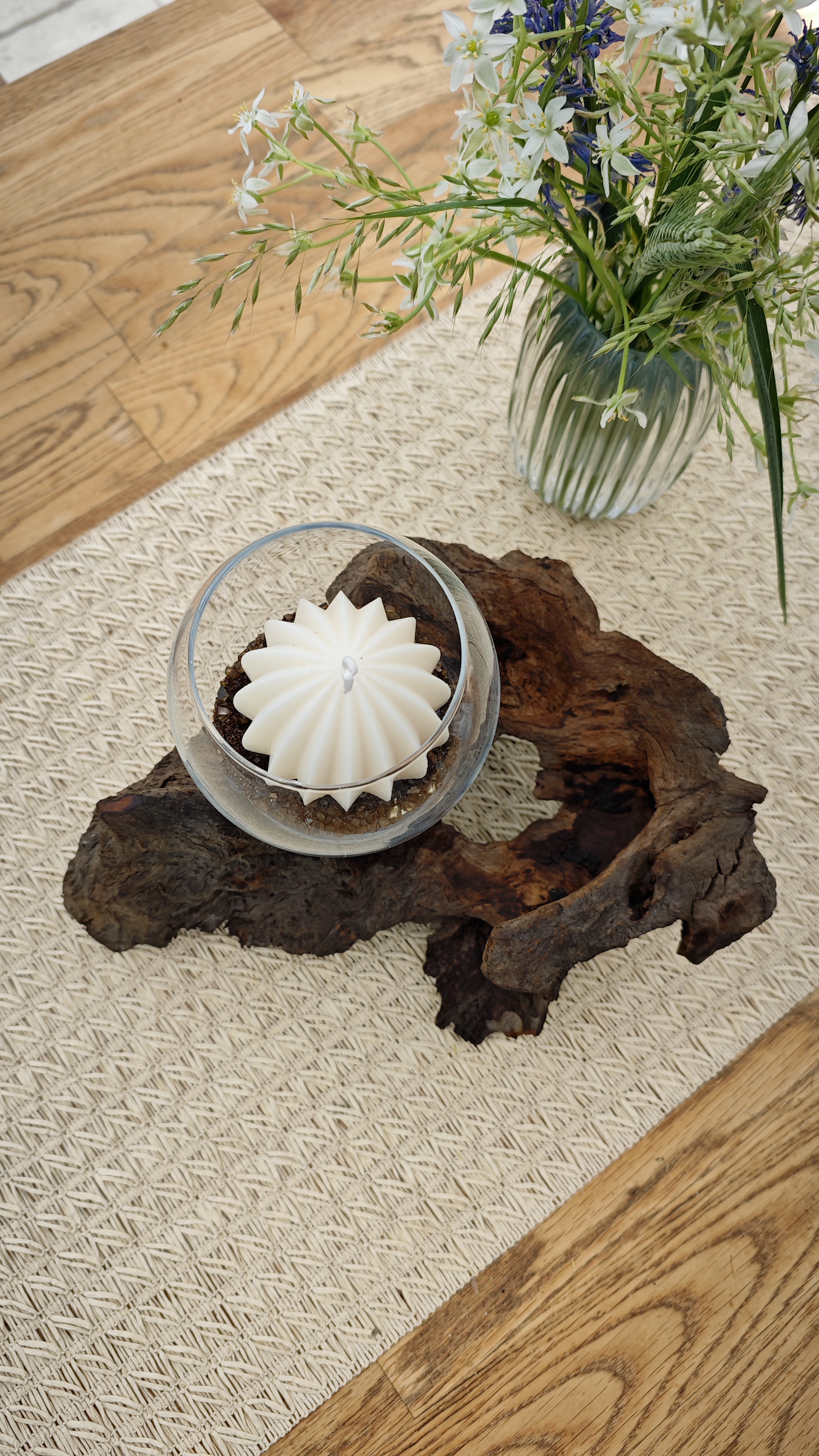 Windlicht aus Wurzelholz 1 Kerzenhalter grau