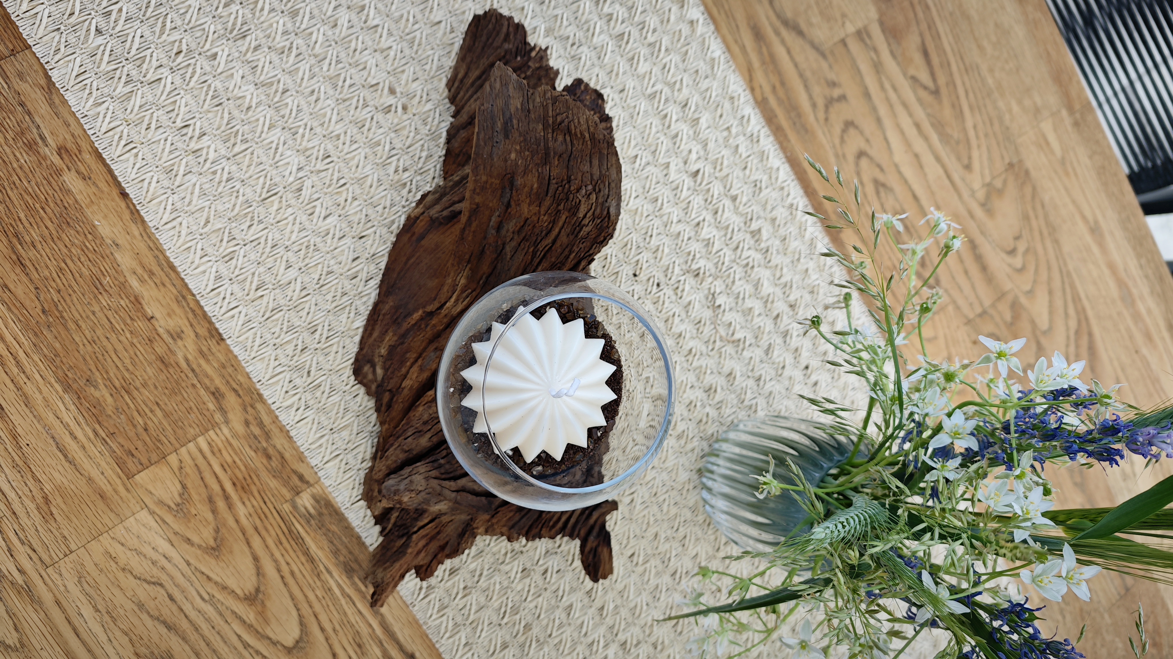 Windlicht aus Wurzelholz 1 Kerzenhalter grau