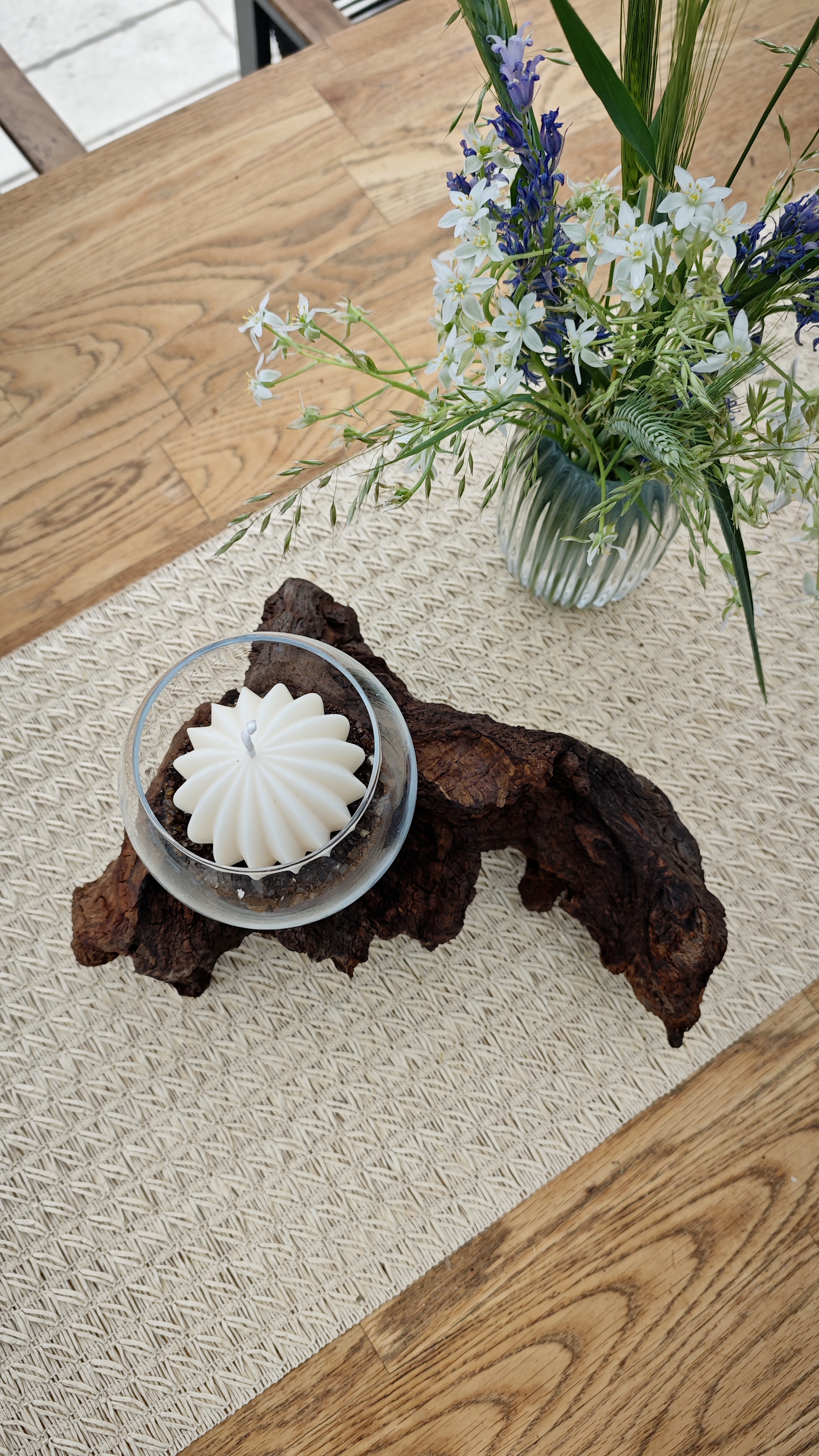 Windlicht aus Wurzelholz 1 Kerzenhalter grau