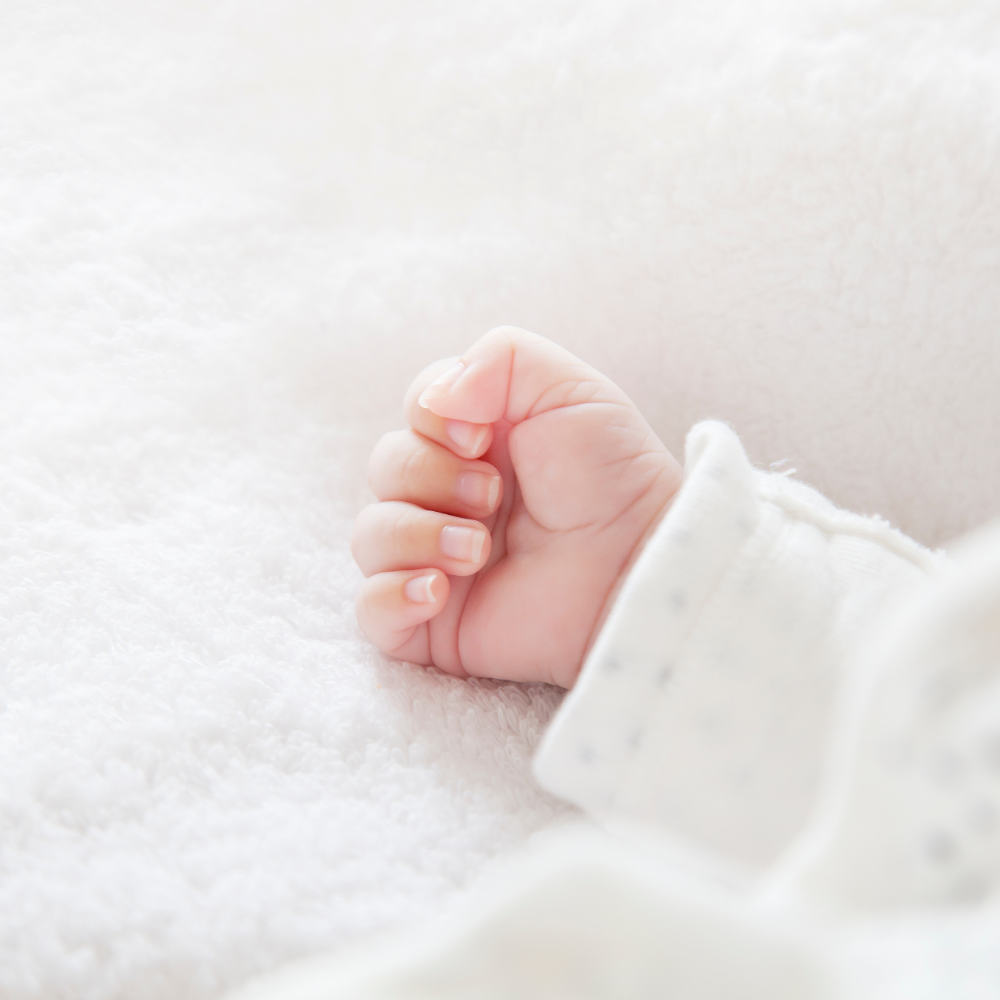 Baby Powder (베이비 파우더)