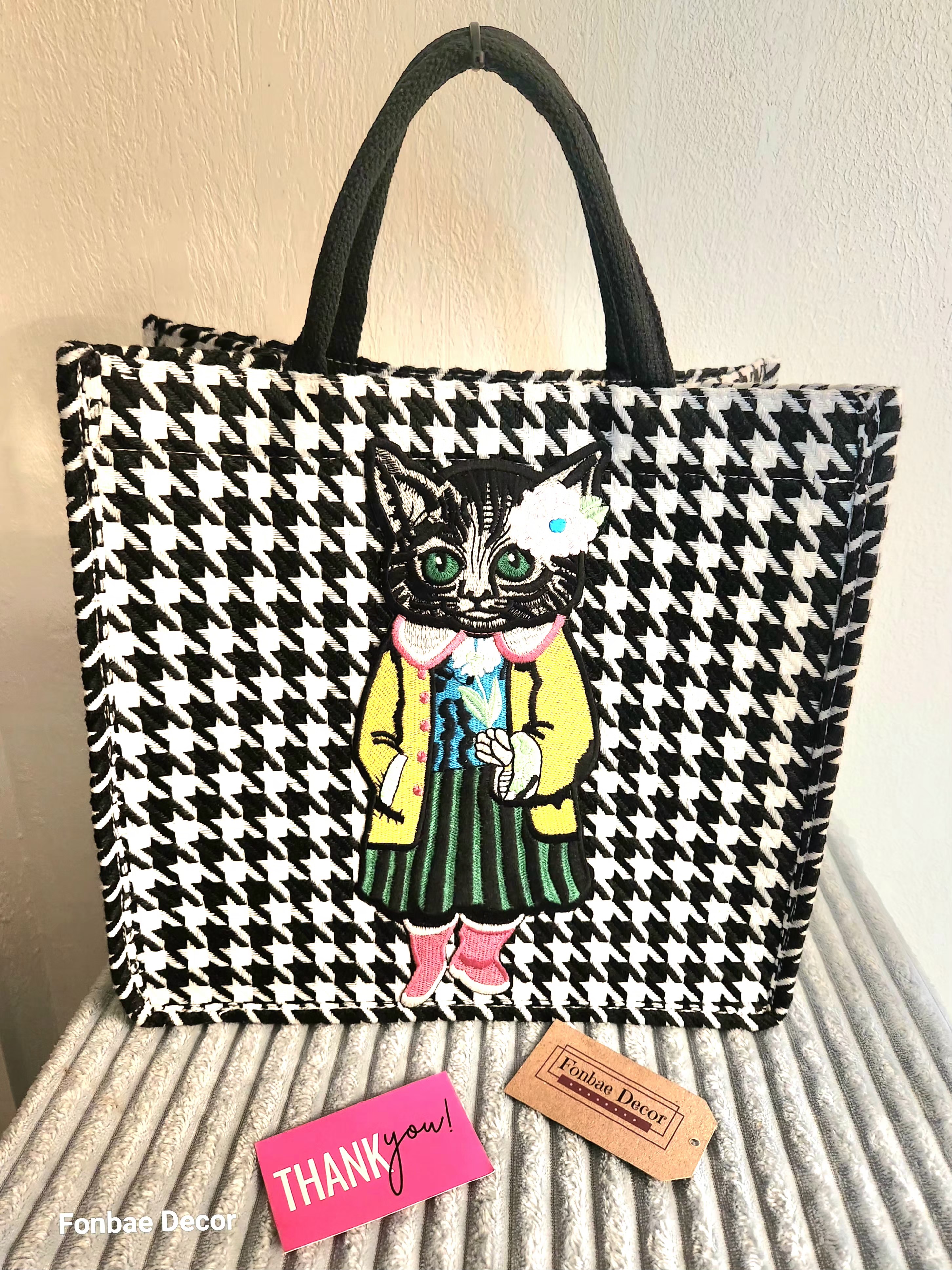 Fashionable Houndstooth Cat Tote Bag