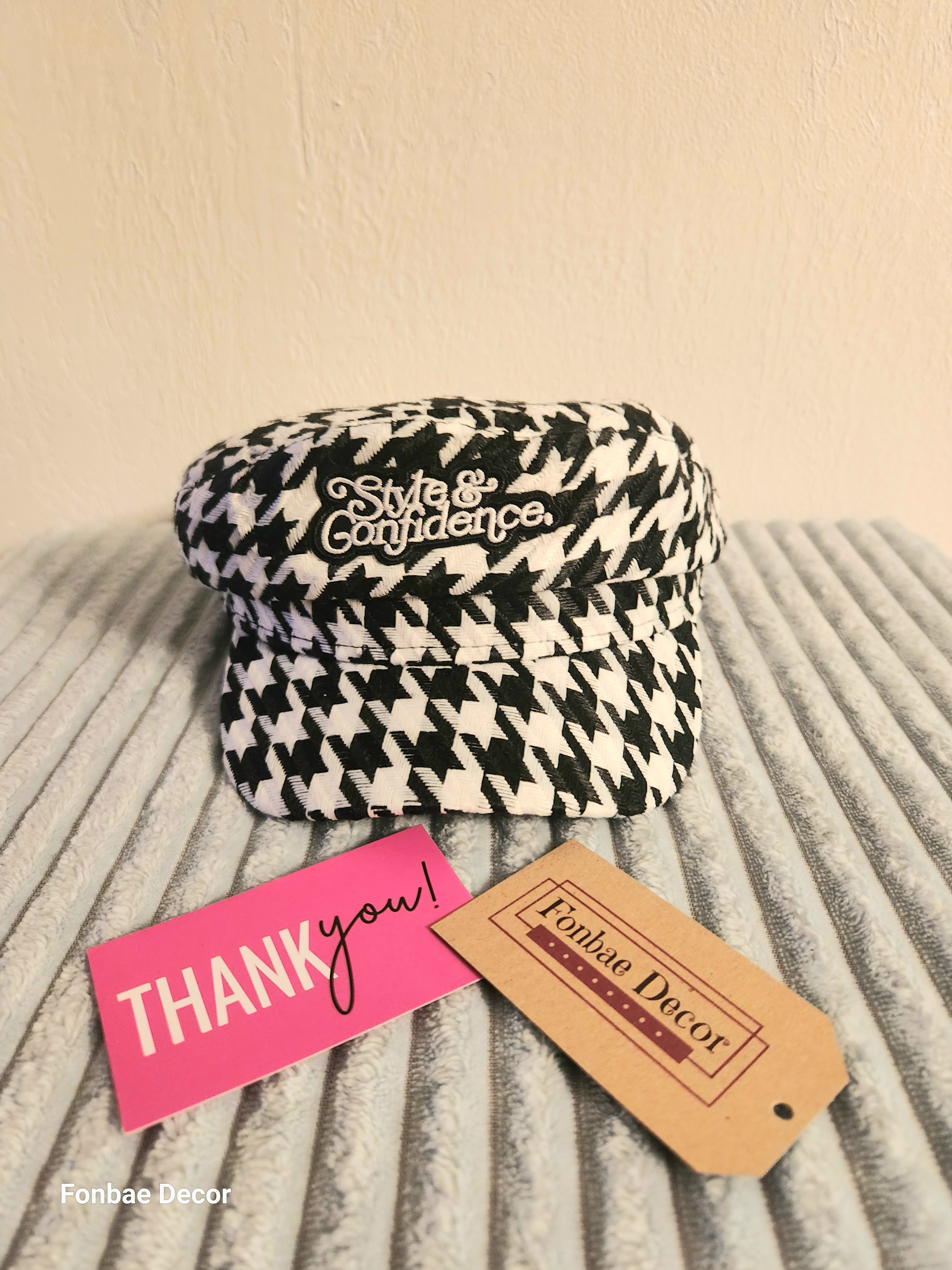 Style & Confidence Houndstooth Newsboy Cap