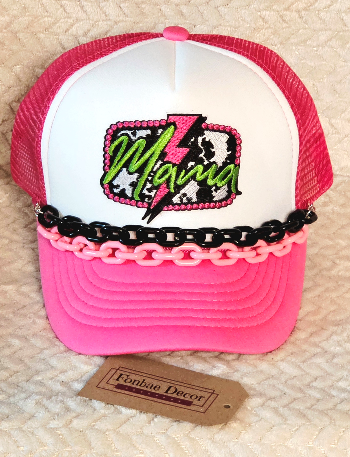 Mama Graphic Trucker Hat
