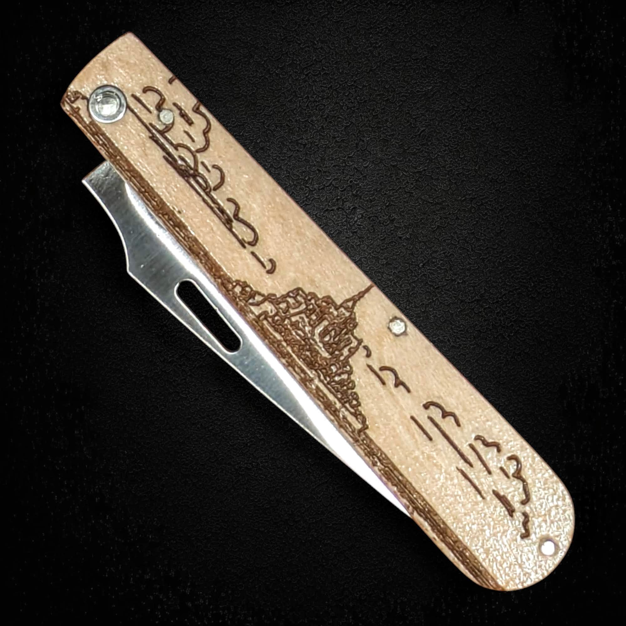 L'ARCHANGE (5 Couteaux Minimum)