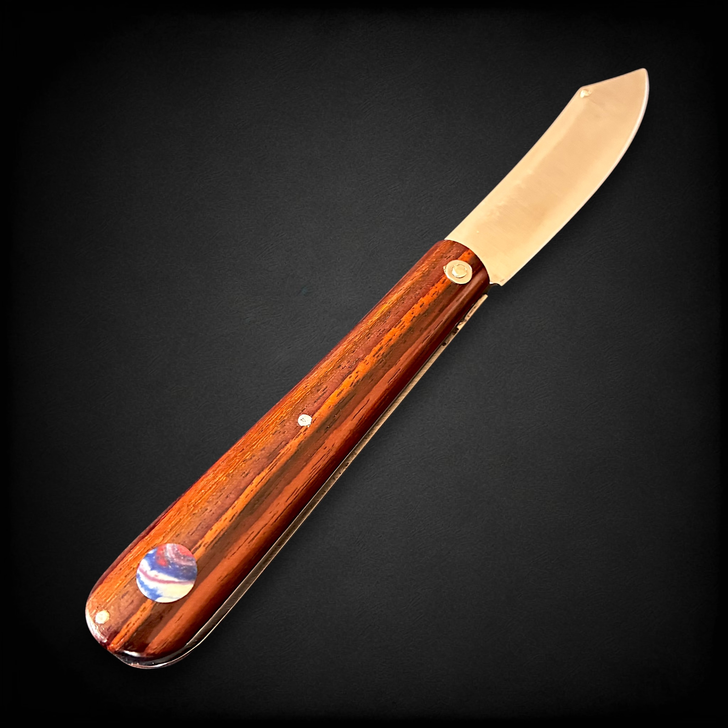 La Queue de Vache - Bois de Rose et Acrylique