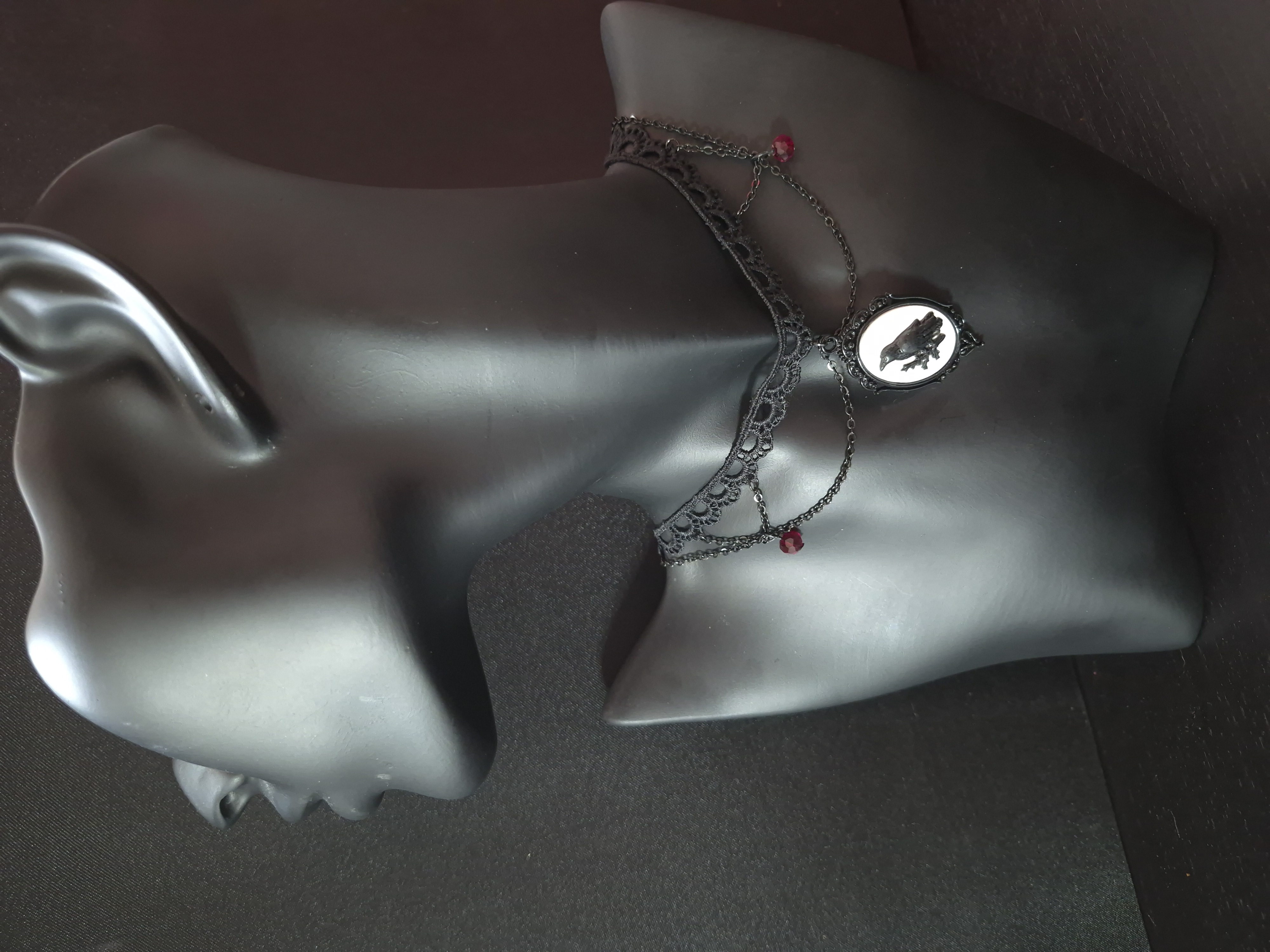 Collier 'THE CROW'
